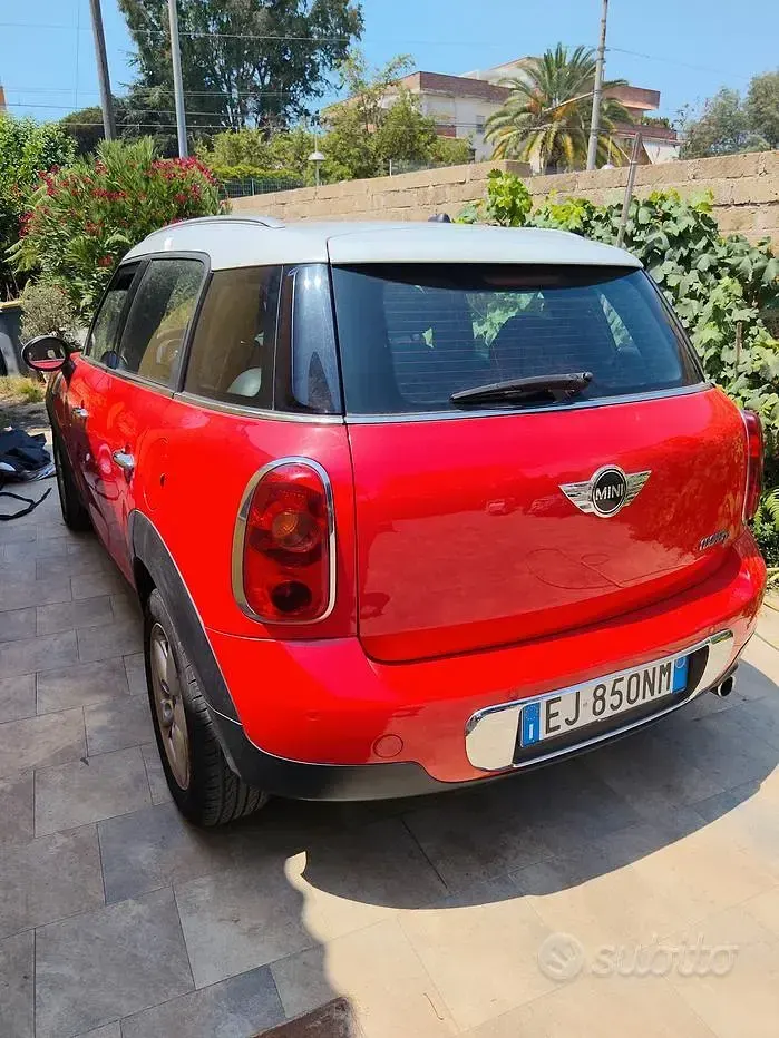 Usata Mini Countryman 111 CV (81 kW) 2011 Rosso SUV
