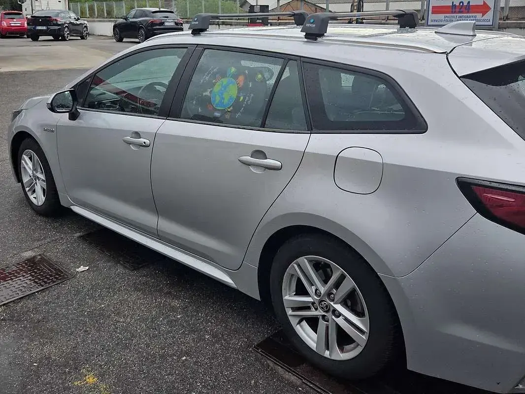 Usata Toyota Corolla Business Edition 98 CV (72 kW) 2020 Grigio Station wagon