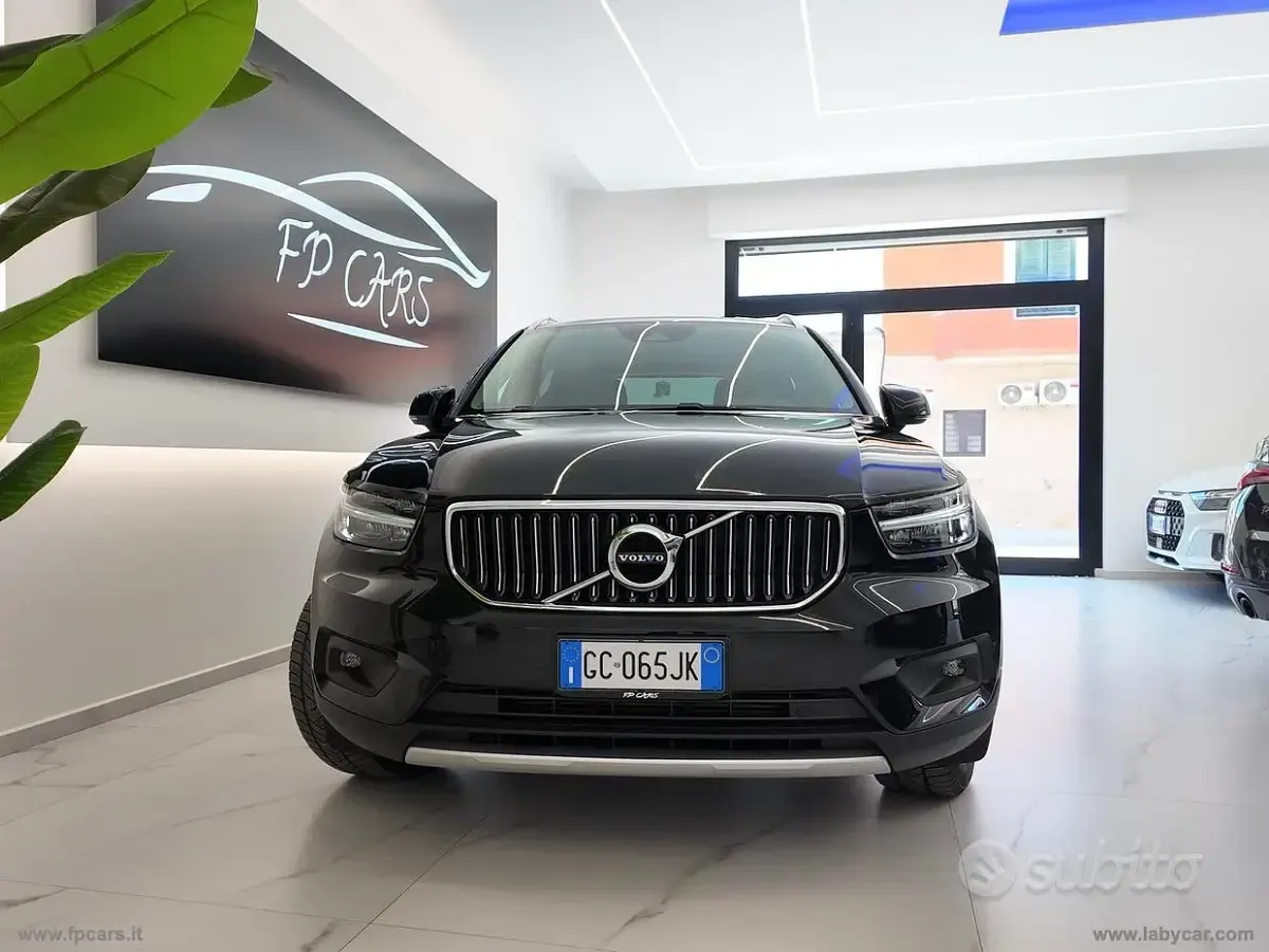 Usata Volvo XC40 Inscription 150 CV (110 kW) 2020 Nero SUV