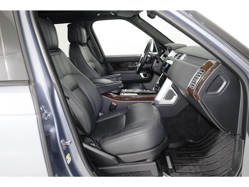 Usata Land Rover Range Rover HSE 249 CV (183 kW) 2021 Byron blue SUV