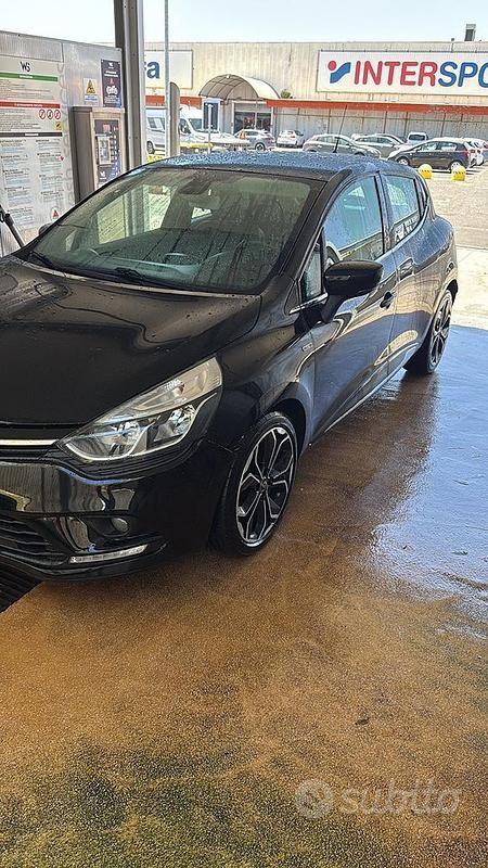 Usata Renault Clio IV 90 CV (66 kW) 2019 Nero Utilitaria