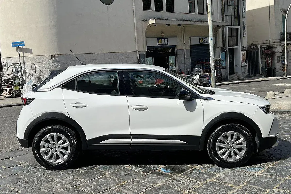 Usata Opel Mokka Edition 101 CV (74 kW) 2023 Bianco SUV