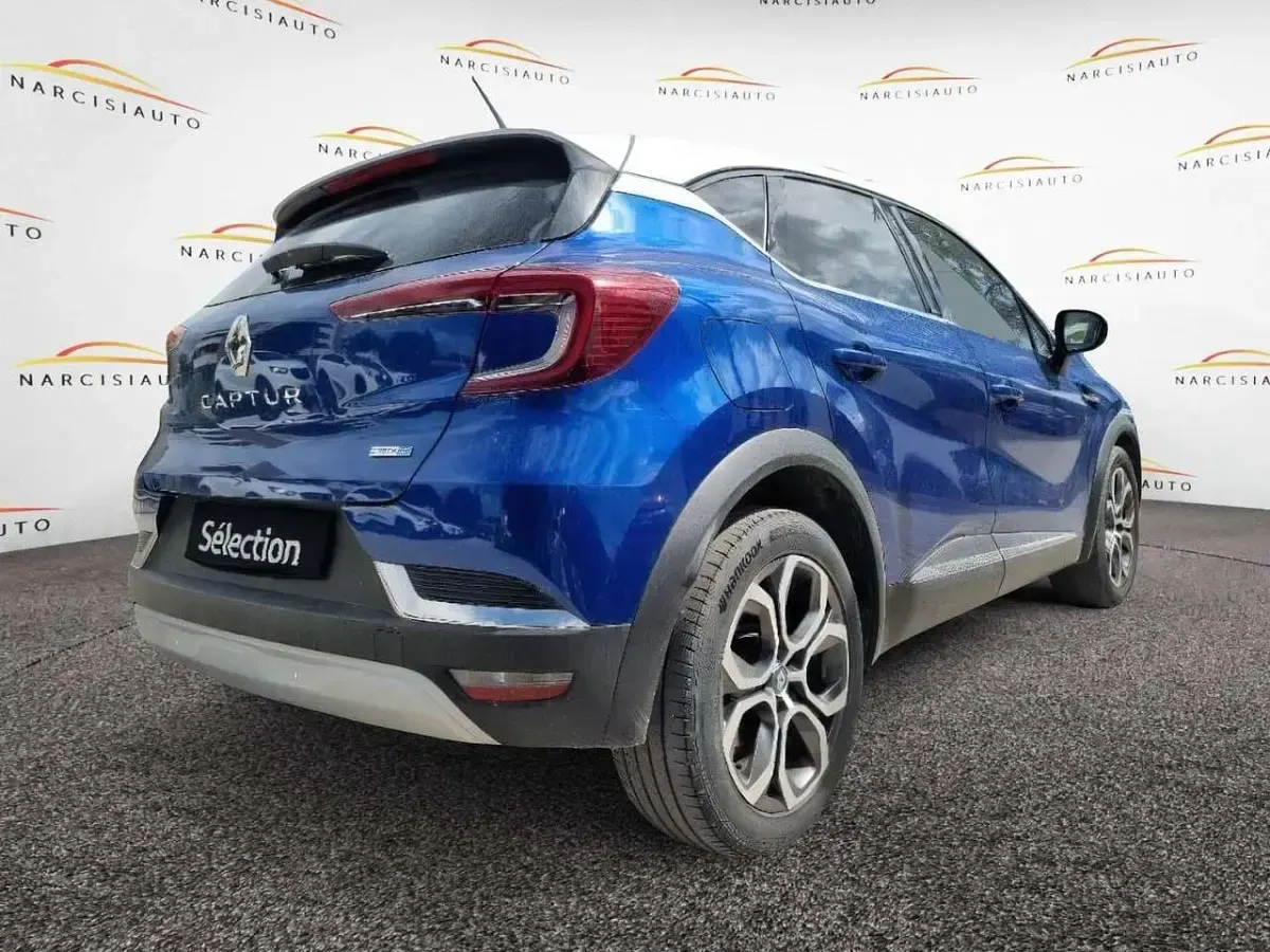 Usata Renault Captur Intens 159 CV (116 kW) 2021 Blu/azzurro SUV