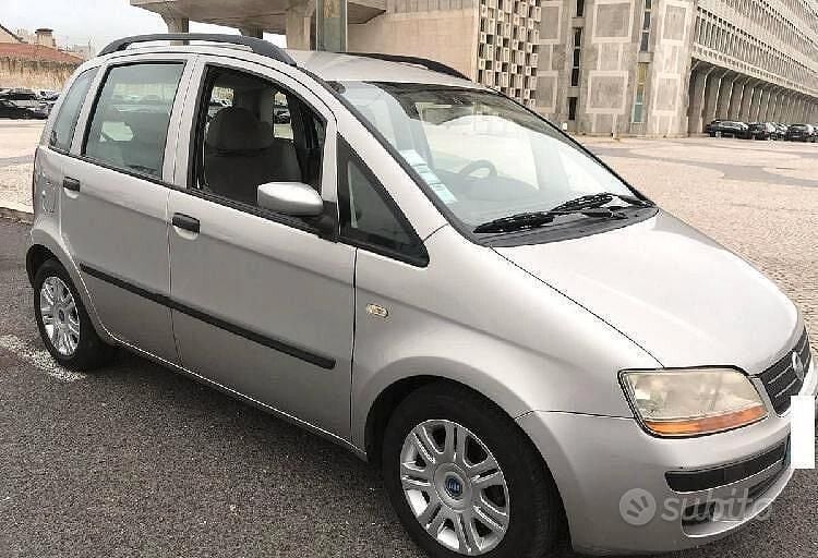 Usata Fiat Idea 90 CV (66 kW) 2007 Grigio Monovolume