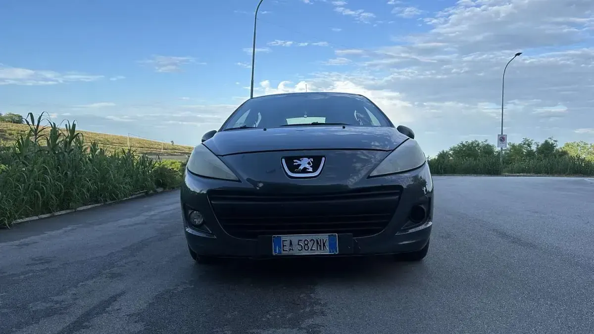 Usata Peugeot 207 90 CV (66 kW) 2010 Berlina