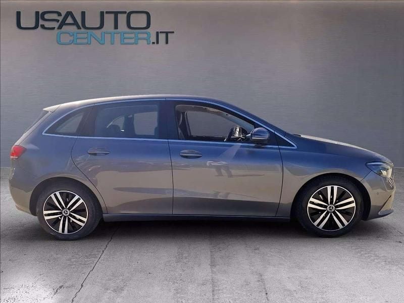 Usata Mercedes B180 116 CV (85 kW) 2022 Non disponibile Monovolume