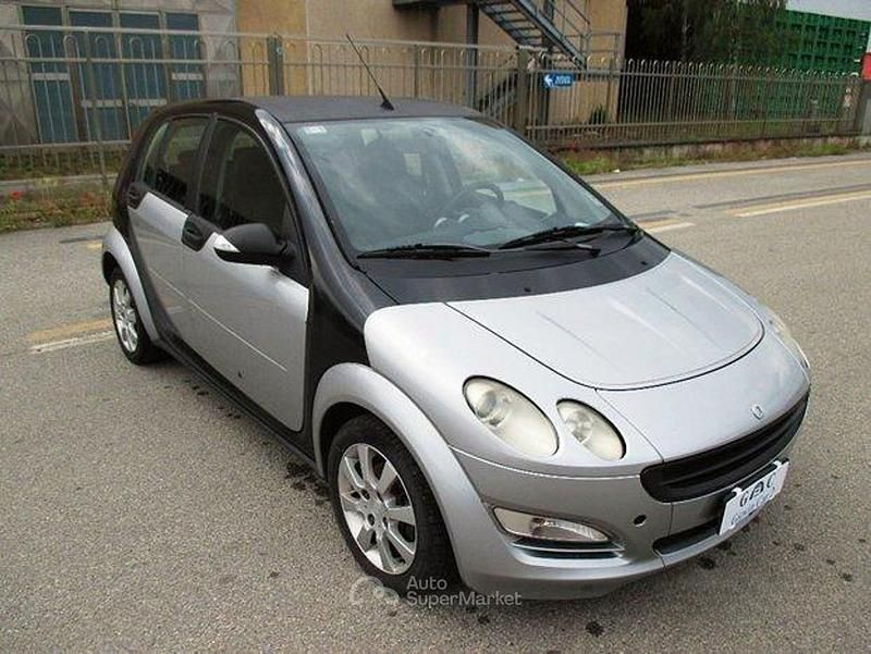 Usata Smart ForFour 95 CV (69 kW) 2006 Grigio Utilitaria