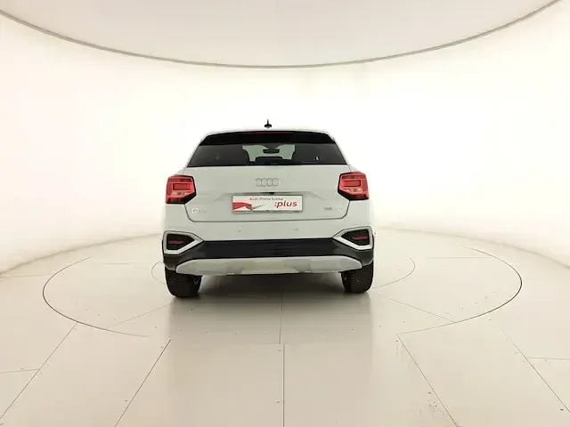 Usata Audi Q2 Advanced 150 CV (110 kW) 2025 Bianco ghiacciaio metallizzato SUV