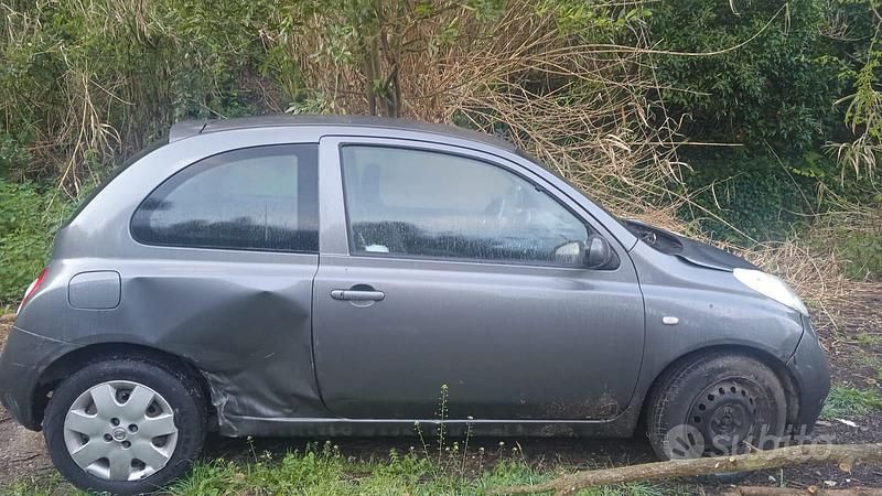 Usata Nissan Micra 2004 Grigio Utilitaria