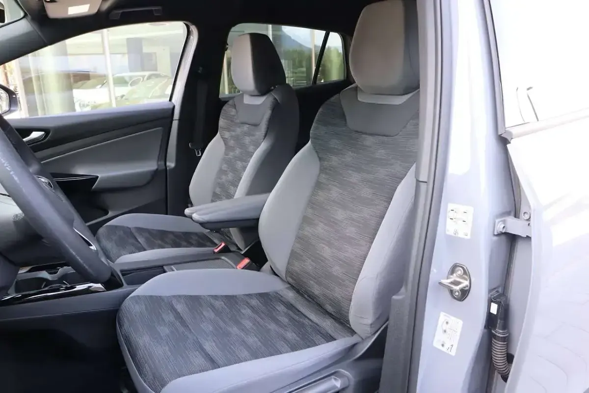 Usata VW ID.4 Pro Performance 69 kW (95 CV) 2023 Grigio SUV