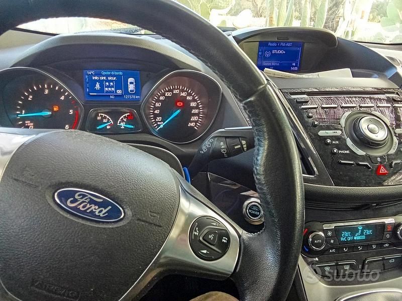 Usata Ford Kuga Titanium 140 CV (102 kW) 2013 Bianco SUV