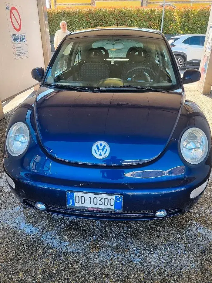 Usata VW New Beetle 90 CV (66 kW) 2001 Utilitaria