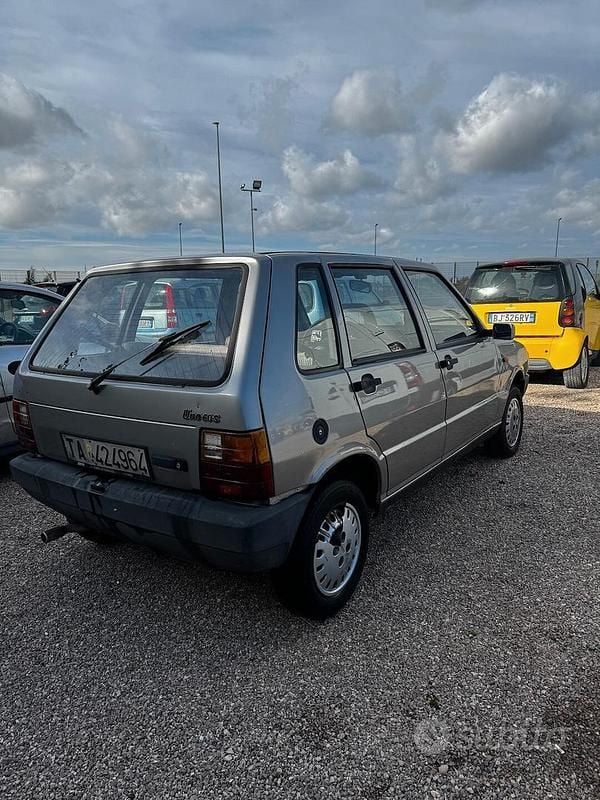 Occasion Fiat Uno S 58 ch (42 kW) 1989 Gris Citadine