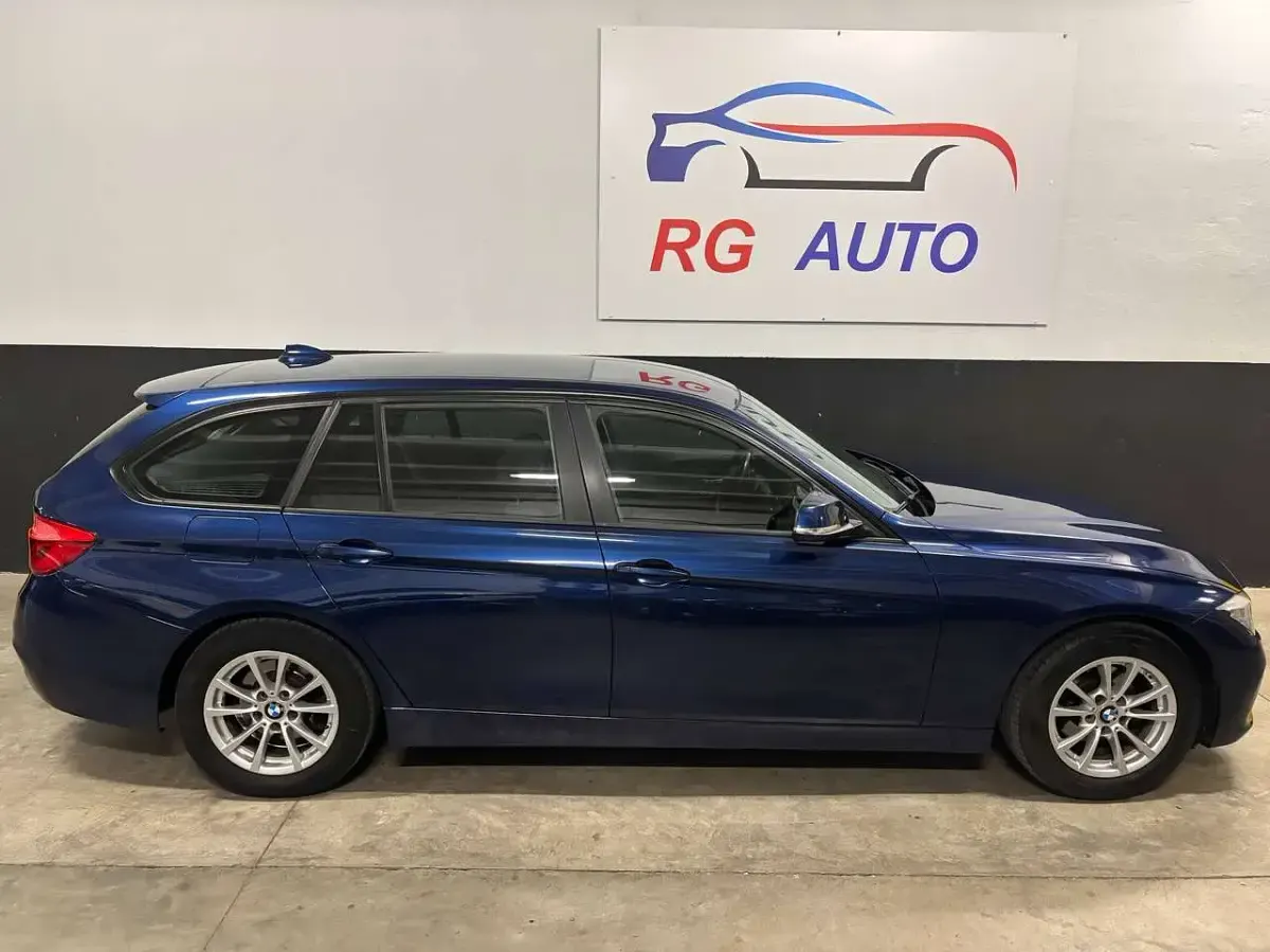 Usata BMW 318 150 CV (110 kW) 2016 Blu Station wagon