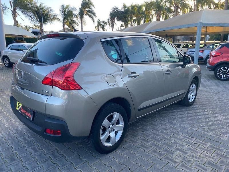 Usata Peugeot 3008 Business-Line 116 CV (85 kW) 2013 Grigio SUV