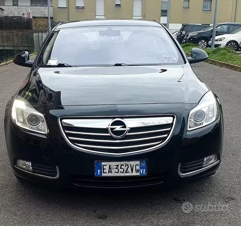 Usata Opel Insignia 160 CV (117 kW) 2010 Nero Berlina