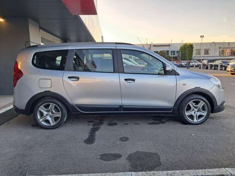 Usata Dacia Lodgy Stepway 116 CV (85 kW) 2021 Grigio Monovolume