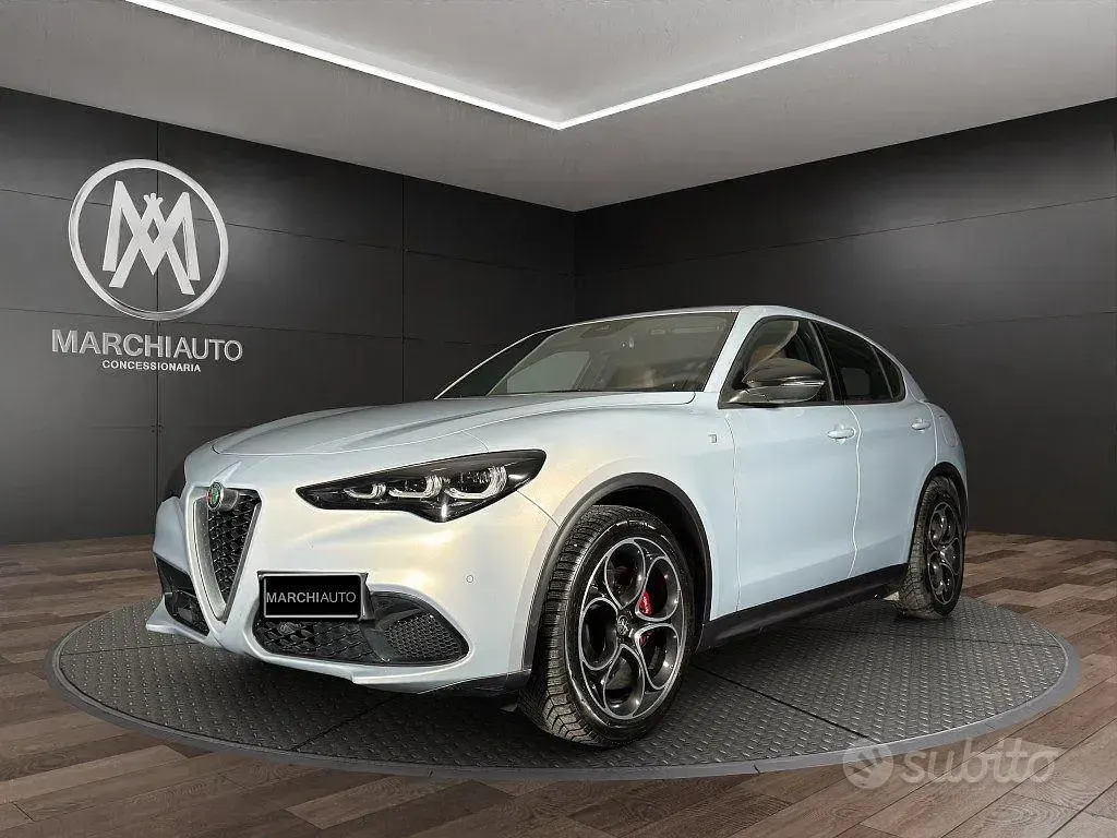 Usata Alfa Romeo Stelvio Ti 209 CV (153 kW) 2023 SUV