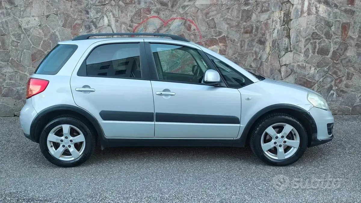Usata Suzuki SX4 120 CV (88 kW) 2010 Grigio Berlina