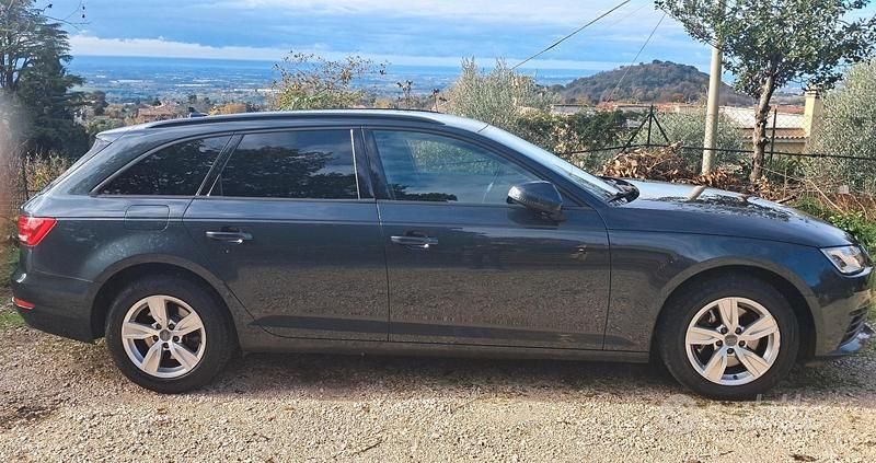 Usata Audi A4 Business 150 CV (110 kW) 2017 Grigio Station wagon