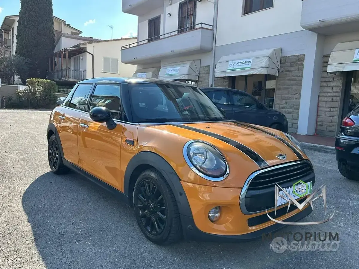Usata Mini One D 95 CV (69 kW) 2016 Giallo Utilitaria