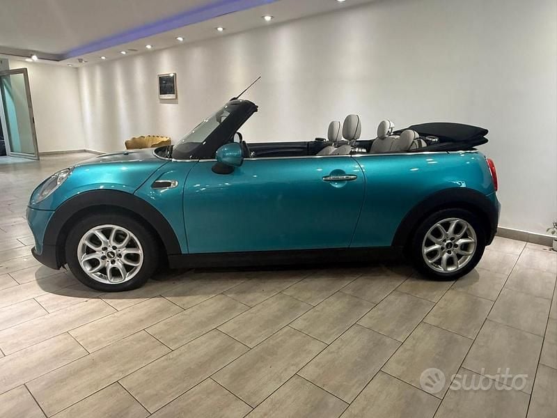 Usata Mini One Cabriolet 101 CV (74 kW) 2017 Blu Cabrio
