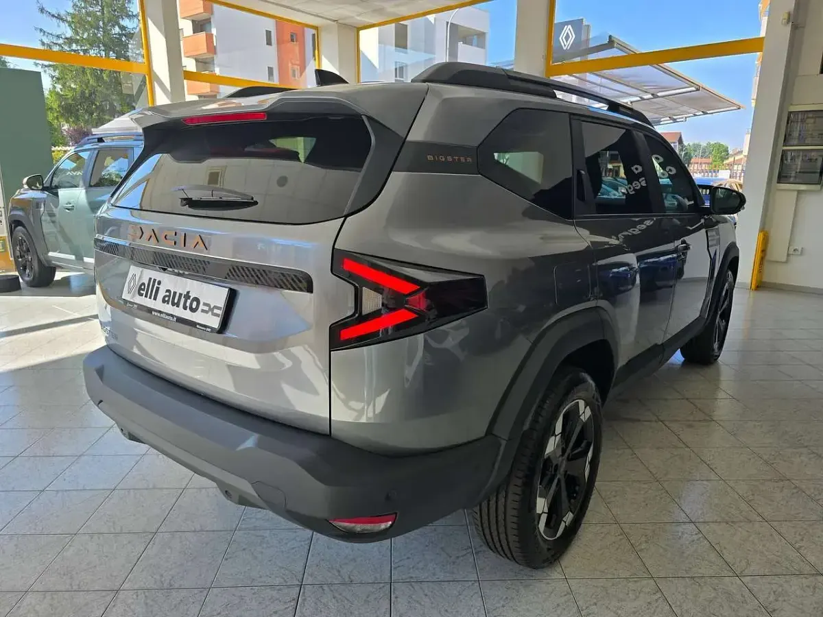 Nuova Dacia Bigster Extreme 140 CV (102 kW) 2025 Grigio scisto SUV