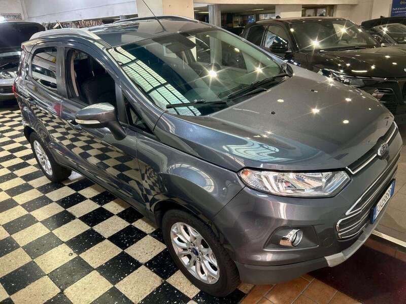 Grigio Usata 2017 Ford Ecosport Titanium SUV | 12.990 € (Buon prezzo) - Immagine 1/4