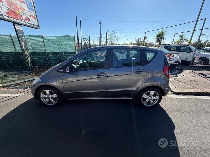 Usata Mercedes A160 Avantgarde 95 CV (69 kW) 2010 Grigio Berlina