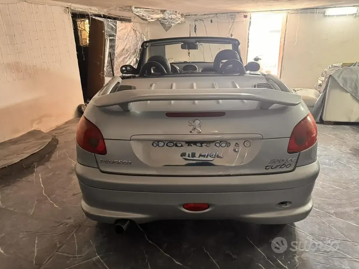 Usata Peugeot 206 109 CV (80 kW) 2003 Grigio Cabrio