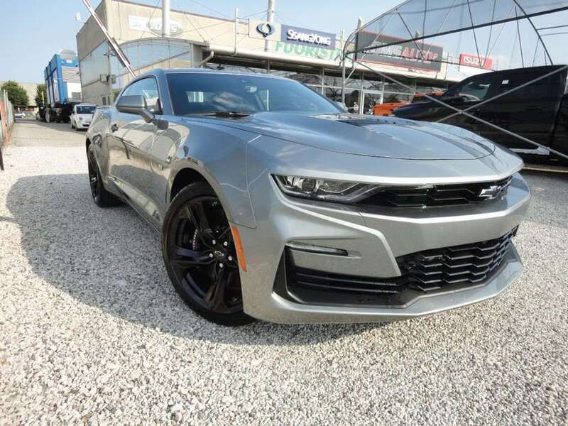Grigio medio met. Usata 2024 Chevrolet Camaro SS Coupé | 66.490 € - Immagine 1/4
