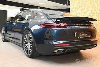 Usata Porsche Panamera 550 CV (404 kW) 2017 Nero Berlina