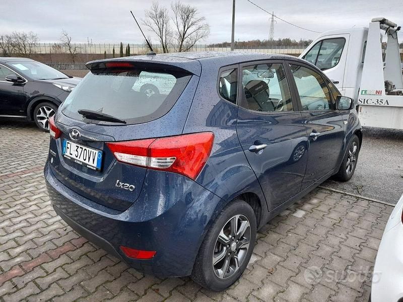 Usata Hyundai ix20 90 CV (66 kW) 2017 Blu Utilitaria