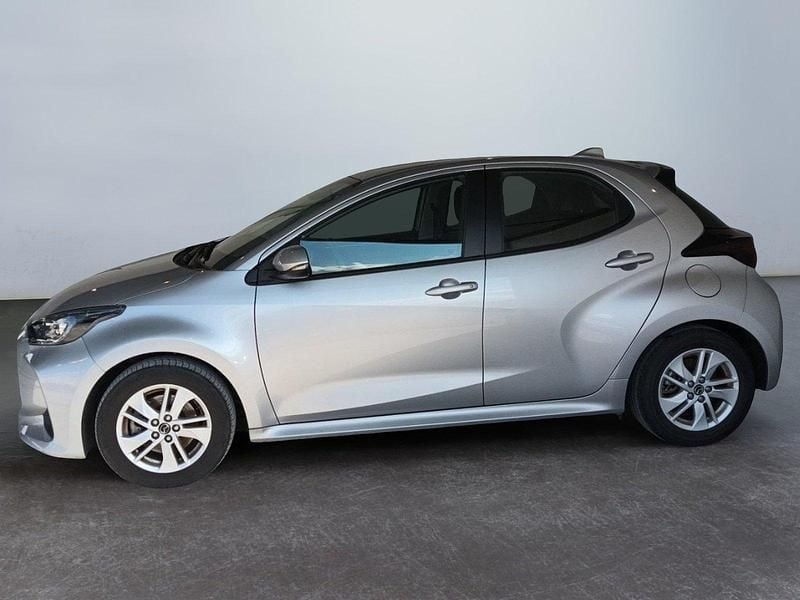 Usata Mazda 2 Comfort 116 CV (85 kW) 2022 Argento Utilitaria
