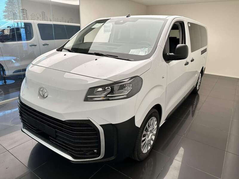 Nuova Toyota Proace Verso Lounge 144 CV (105 kW) 2025 Nero Station wagon