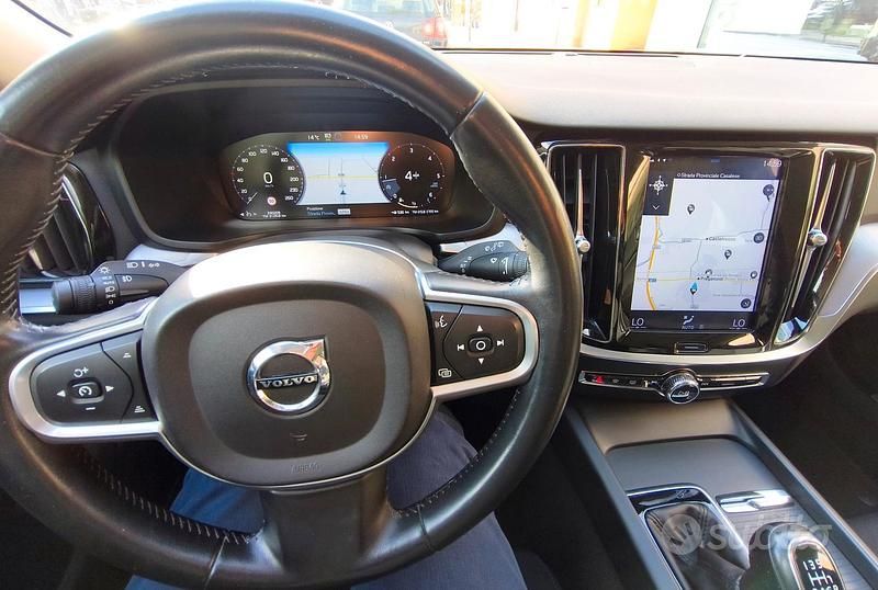 Usata Volvo V60 Business Edition 150 CV (110 kW) 2019 Bianco Station wagon