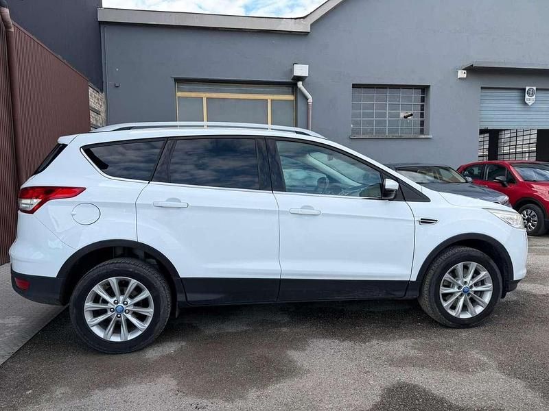 Usata Ford Kuga Titanium 150 CV (110 kW) 2016 Bianco SUV
