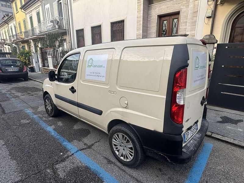 Usata Fiat Doblò Active 84 CV (61 kW) 2008 Monovolume
