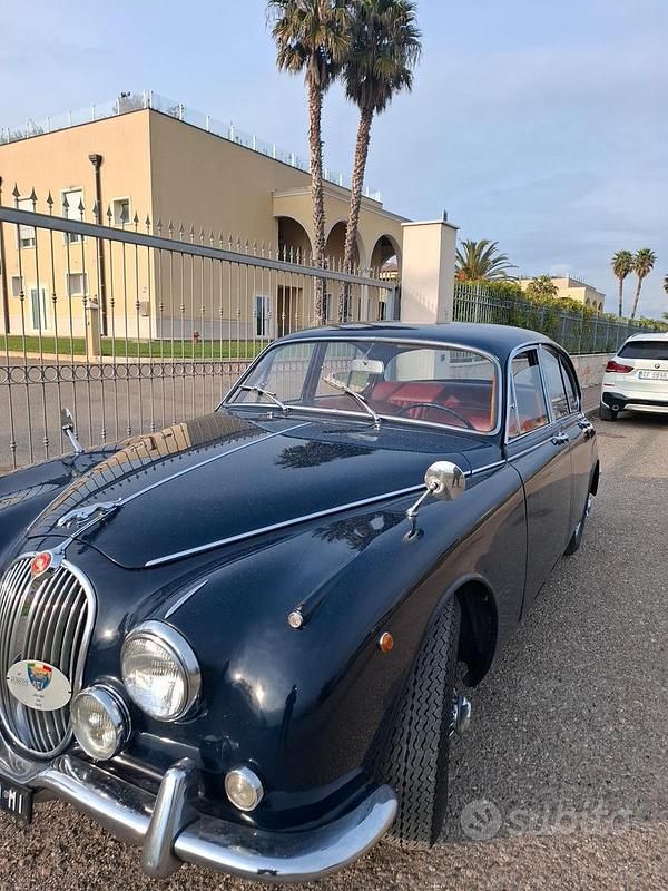 Usata Jaguar MK II 1960 Blu Berlina