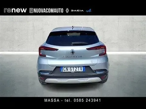 Usata Renault Captur Intens 100 CV (73 kW) 2023 Grigio chiaro SUV