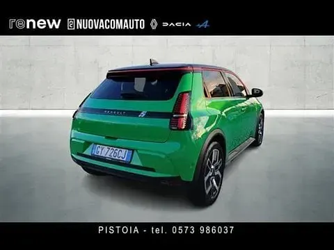 Begagnad Renault 5 E-Tech Komfort 110 kW (150 HK) 2025 Grön Halvkombi