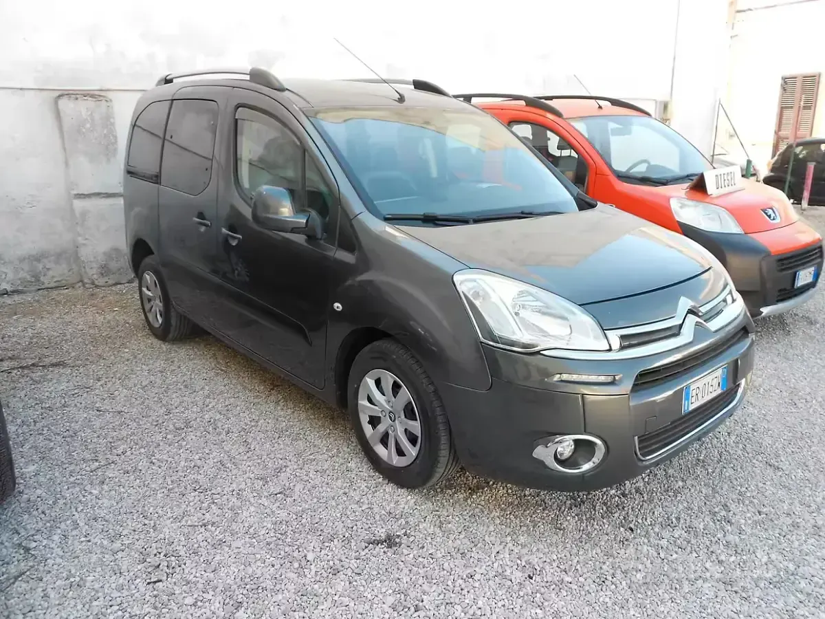 Usata Citroën e-Berlingo XTR 90 CV (66 kW) 2014 Blu Monovolume
