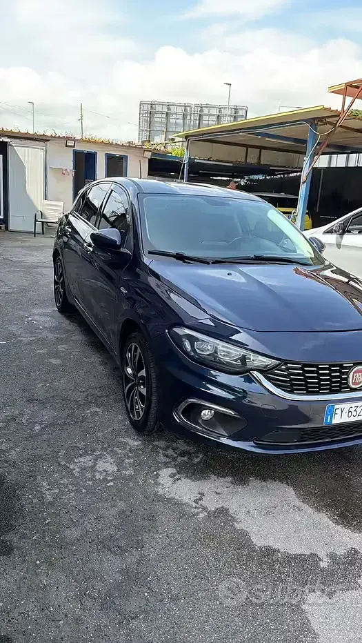 Usata Fiat Tipo 120 CV (88 kW) 2019 Blu Berlina
