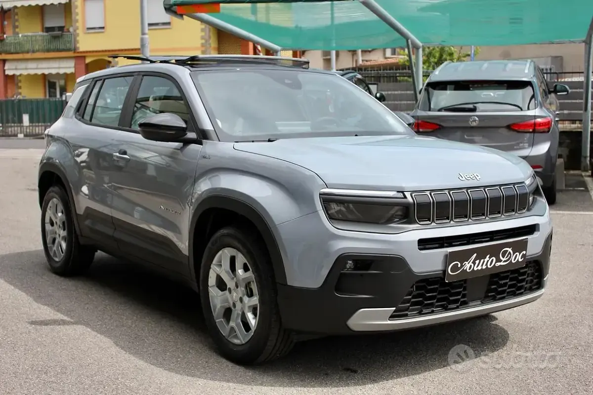Nuova Jeep Avenger Altitude 101 CV (74 kW) 2026 Grigio SUV
