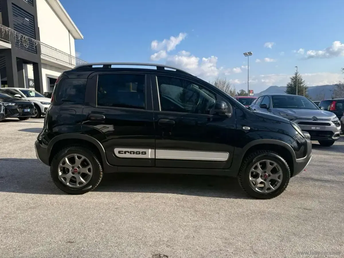 Usata Fiat Panda Cross Cross 85 CV (62 kW) 2020 Nero Utilitaria