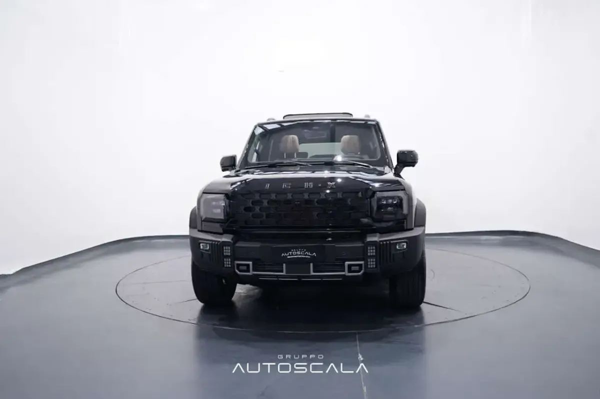 Usata ICH-X K3 238 CV (175 kW) 2026 Very balck SUV