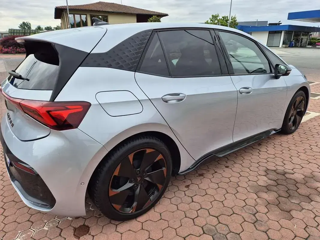Usata Cupra Born e-Boost 69 kW (95 CV) 2023 Utilitaria