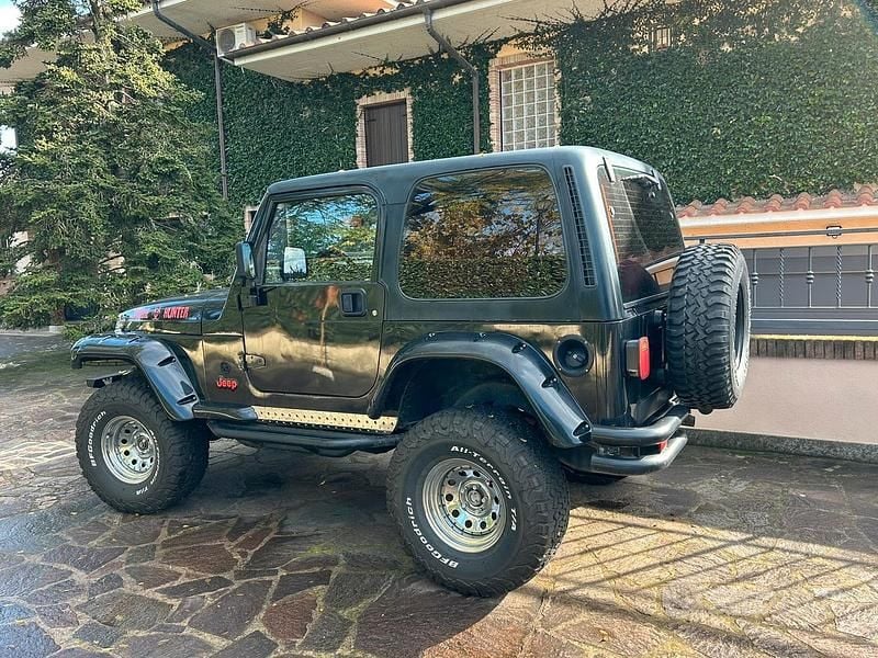 Usata Jeep Wrangler 177 CV (130 kW) 1998 Nero SUV