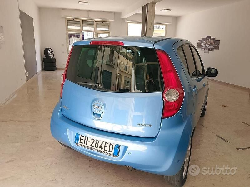Usata Opel Agila Enjoy 65 CV (47 kW) 2009 Blu Utilitaria