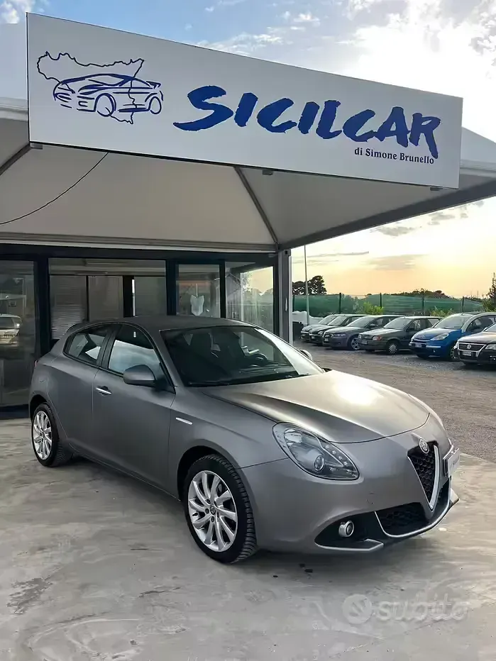 Usata Alfa Romeo Giulietta Super 120 CV (88 kW) 2019 Grigio Utilitaria